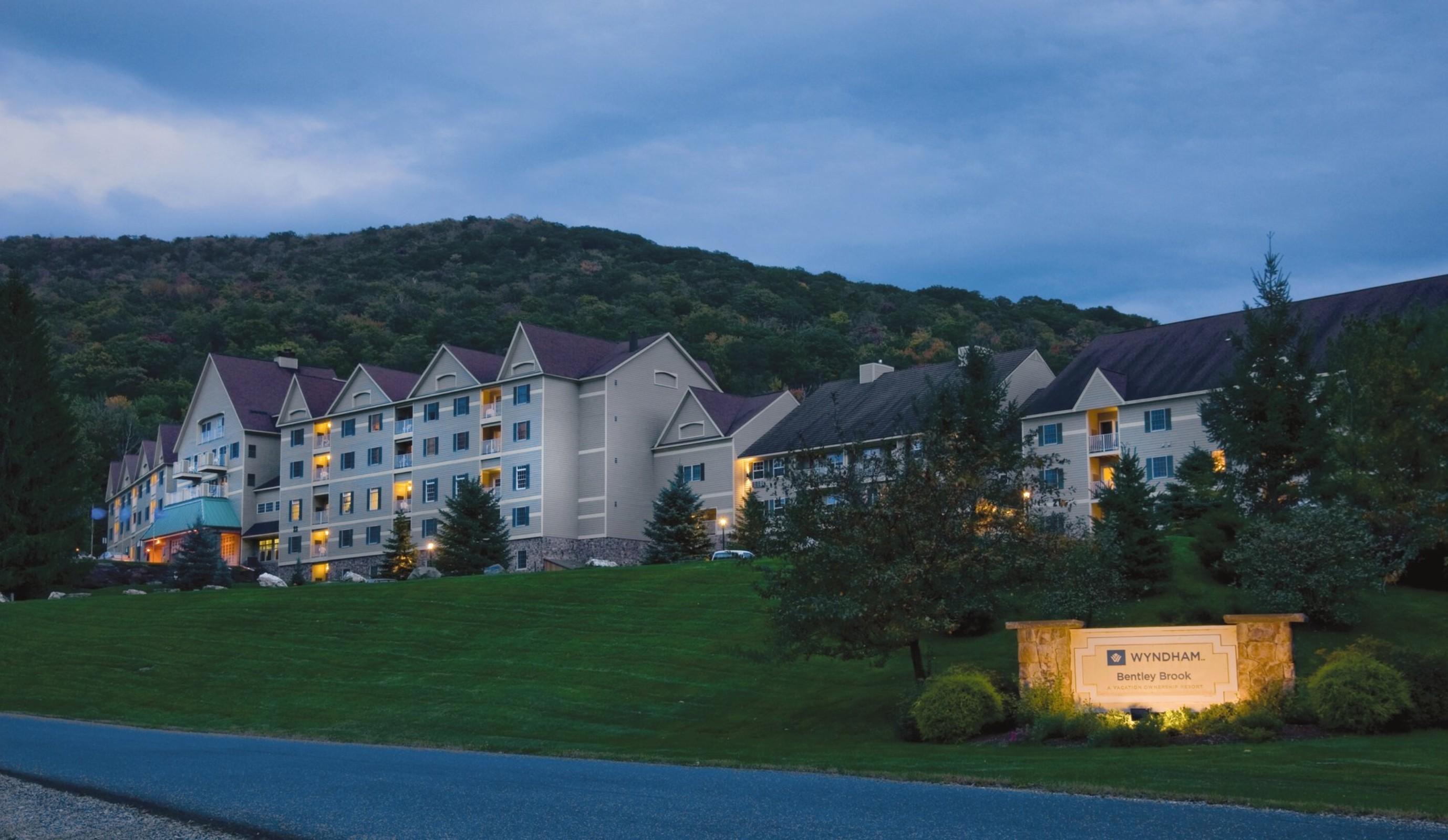 Hotel Club Wyndham Bentley Brook Hancock Exterior foto